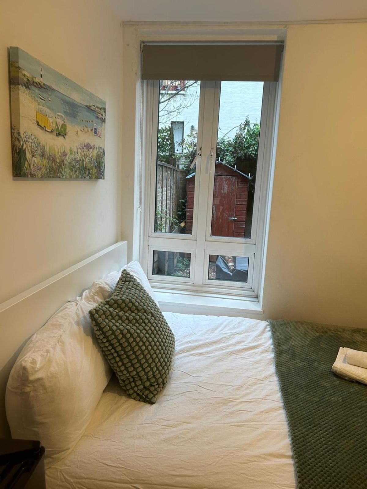 Lovely Double Rooms In Euston & Square London Bagian luar foto