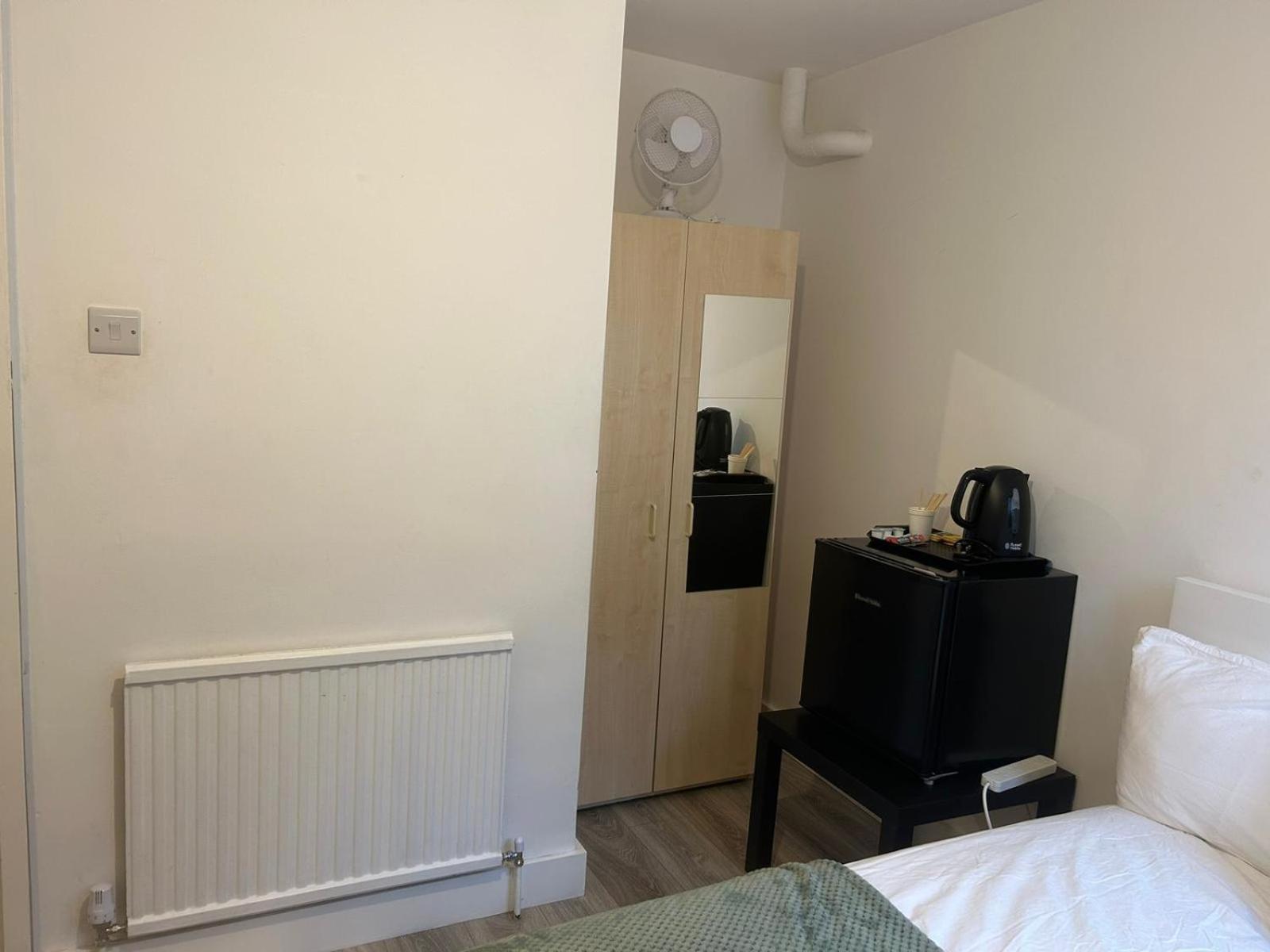 Lovely Double Rooms In Euston & Square London Bagian luar foto